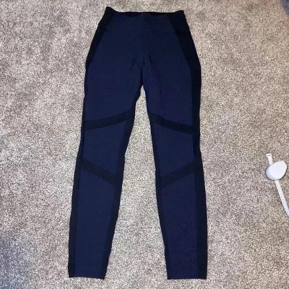 Athleta Pants - Athleta Highline Hybrid Summiter Tight. Blue and black. Size 6